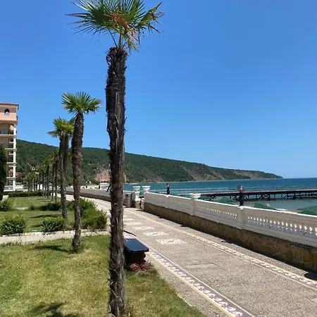 Andalusia A602 Elenite Μπουργκάς